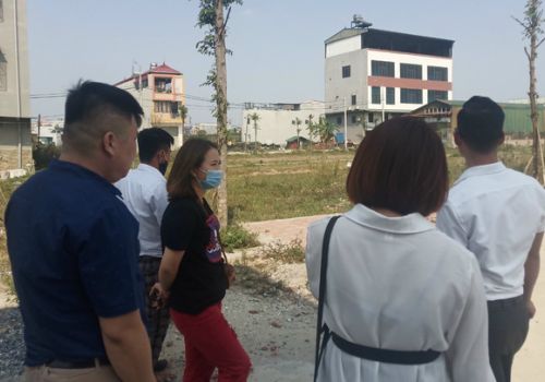 ‘Nghề tay trái hái ra tiền’ của cô giáo tiểu học, tiền hoa hồng 1 ngày bằng cả năm đi dạy